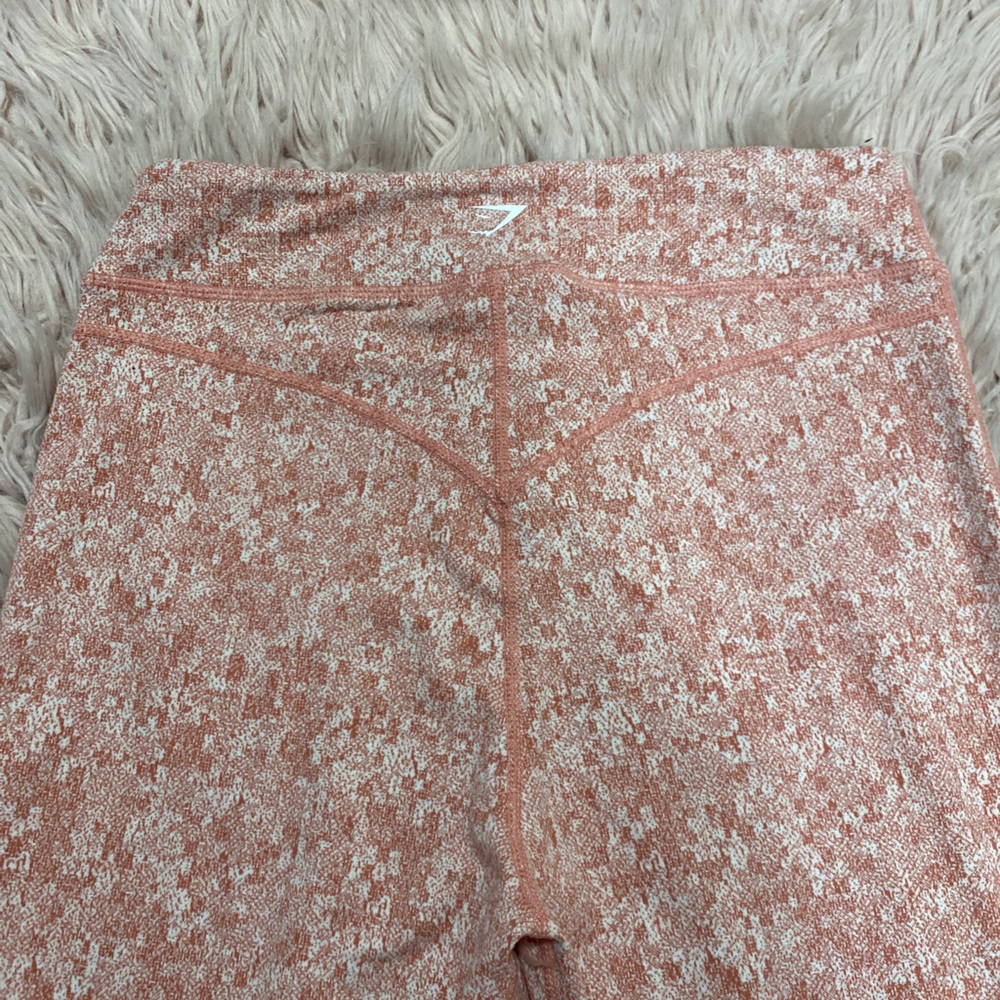 GYMSHARK LEGGINGS WOMEN SIZE MEDIUM